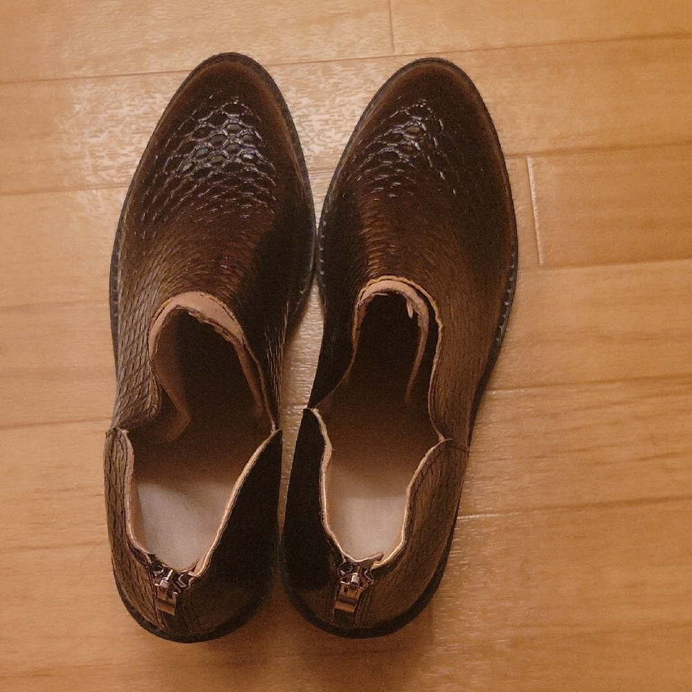 Elegant Brown Leather Men's Shoes